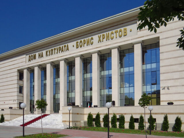 Дякуємо Болгарії (м.Пловдів), яка тепло та сонячно прийняла нашу виставку-продаж
